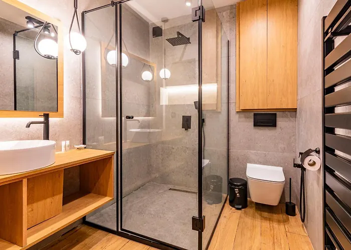 за гости евелин 3*